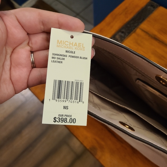 Michael Kors Suede Nicole - Picture 9 of 10